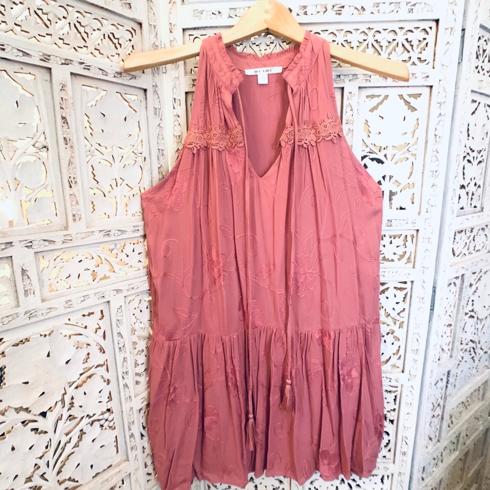 Francescas - Mi Ami Tiered Nude Sleeveless Dress